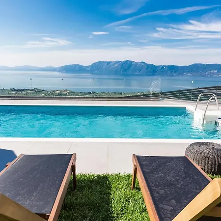 Serenity Penthouse Hotell Chalkís